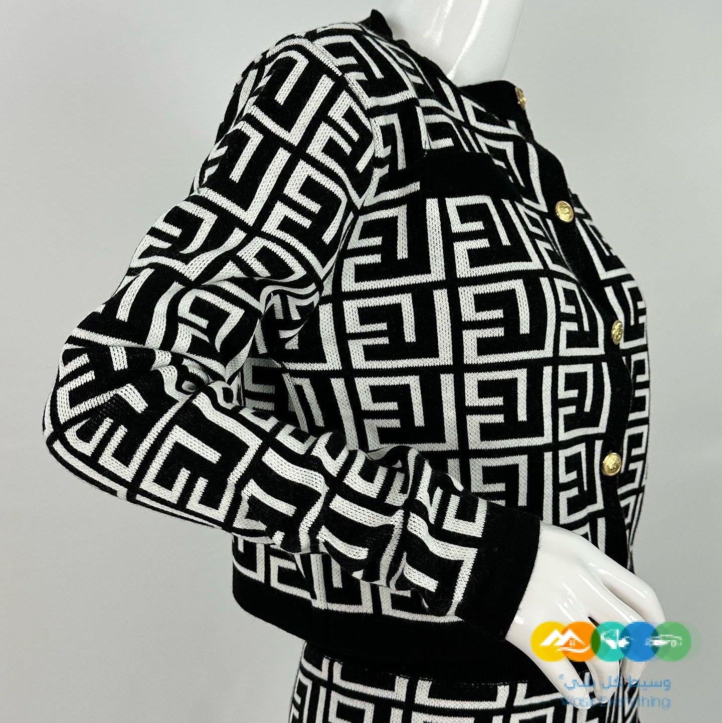 ملابس نسائيه