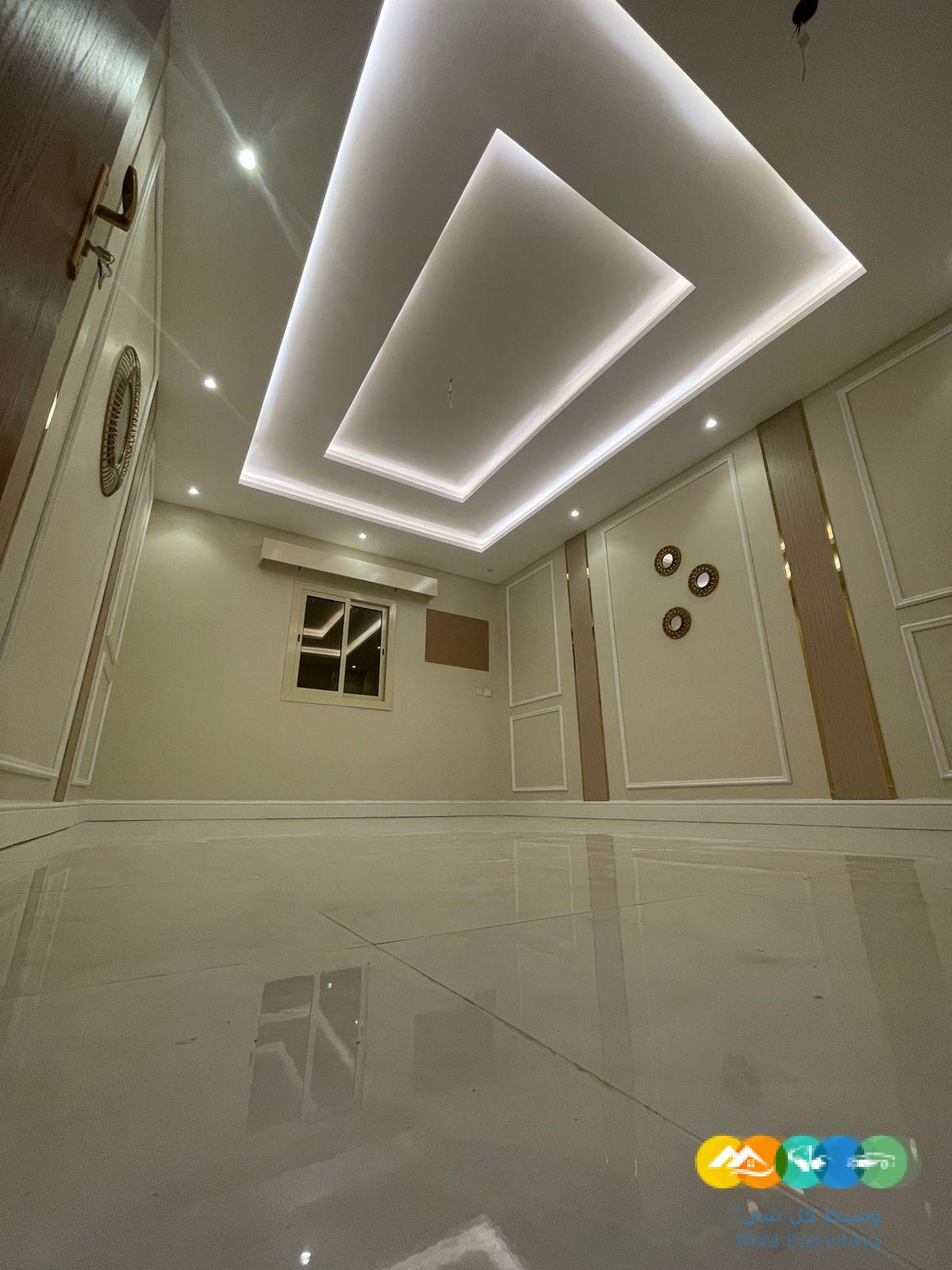 شقه 5 غرف جديده للبيع جاهزة