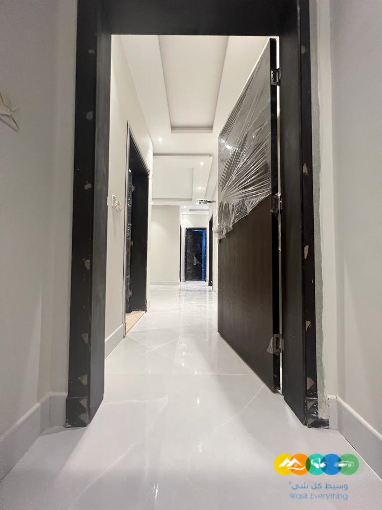 شقه فاخره للبيع 3 غرف افراغ