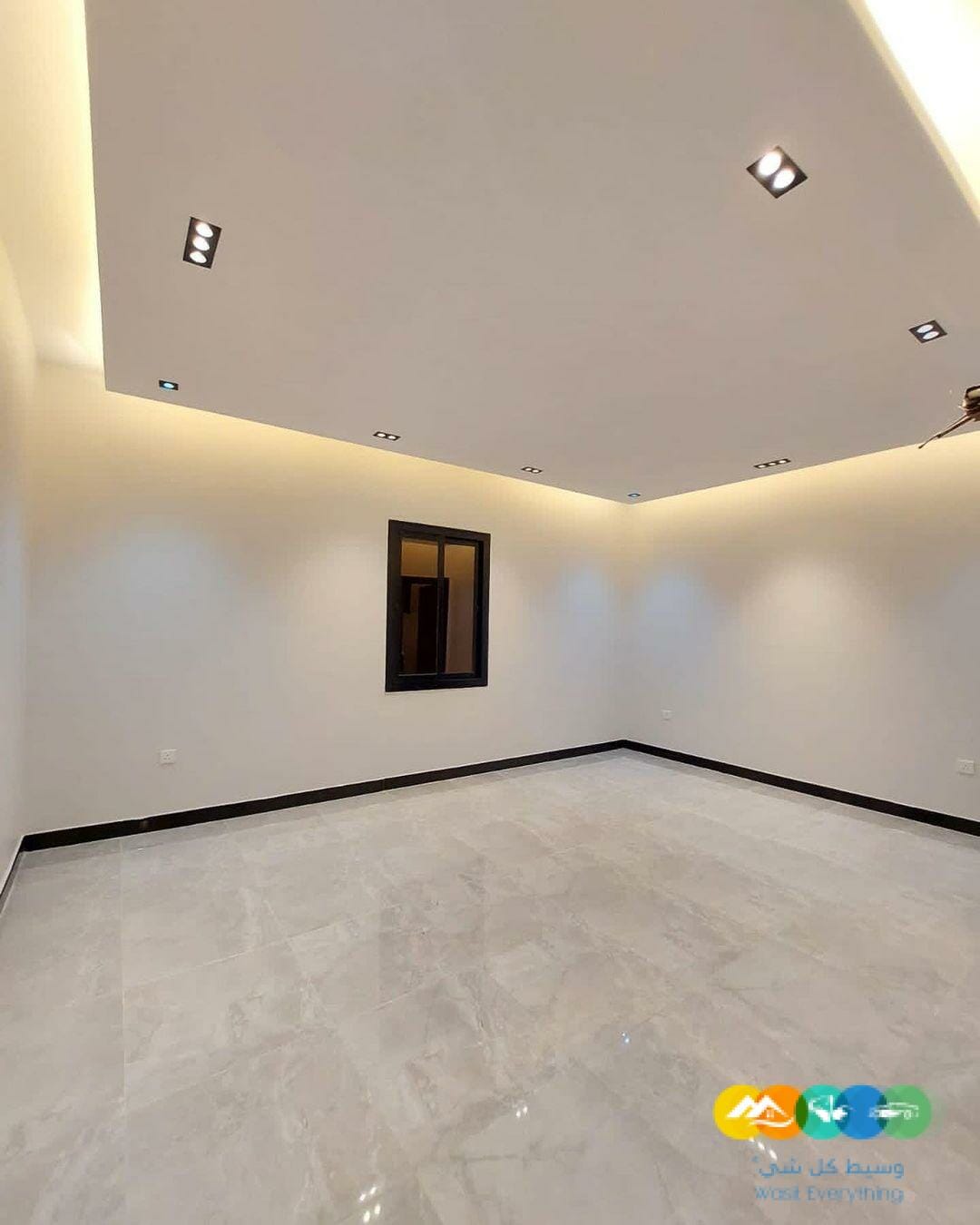 شقة 5 غرف أمامية بمدخلين جاهزة