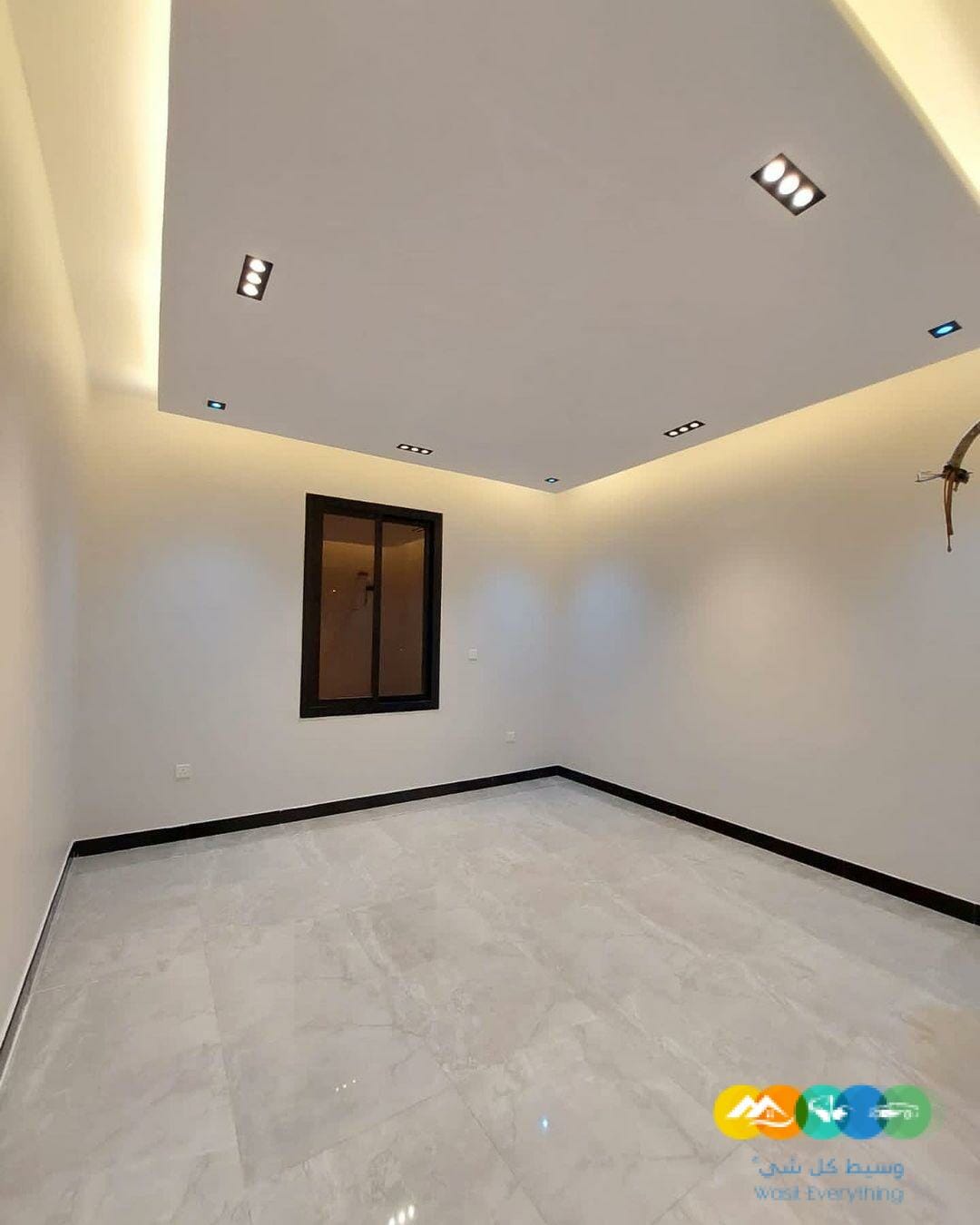 شقة 5 غرف أمامية بمدخلين جاهزة