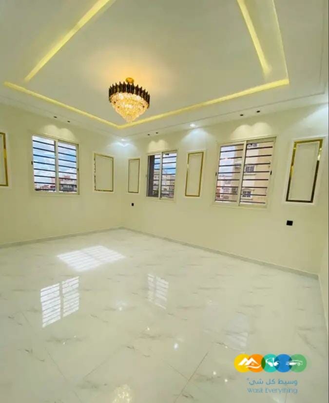 شقق أرضية وروفات علويه