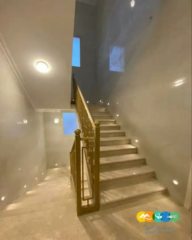 دور وملحق للبيع المحالة