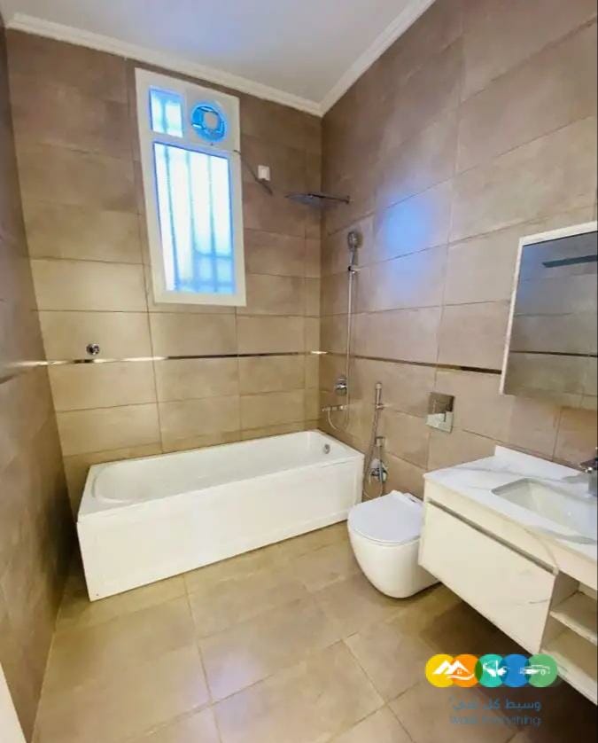 دور على أرض كامله ابها