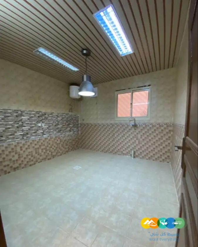 للبيع دور ارضي الرياض حي طويق