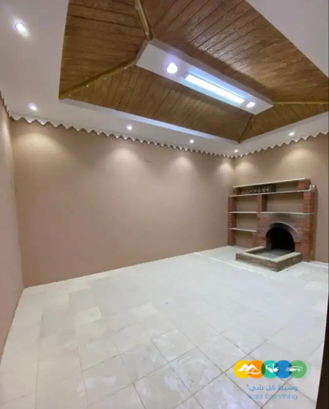 للبيع دور ارضي الرياض حي طويق