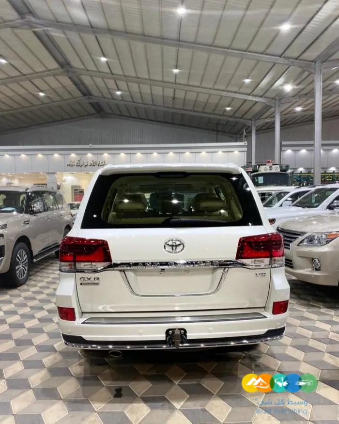 تويوتا جي اكس ار 2020 فل كامل (غير متوفر)