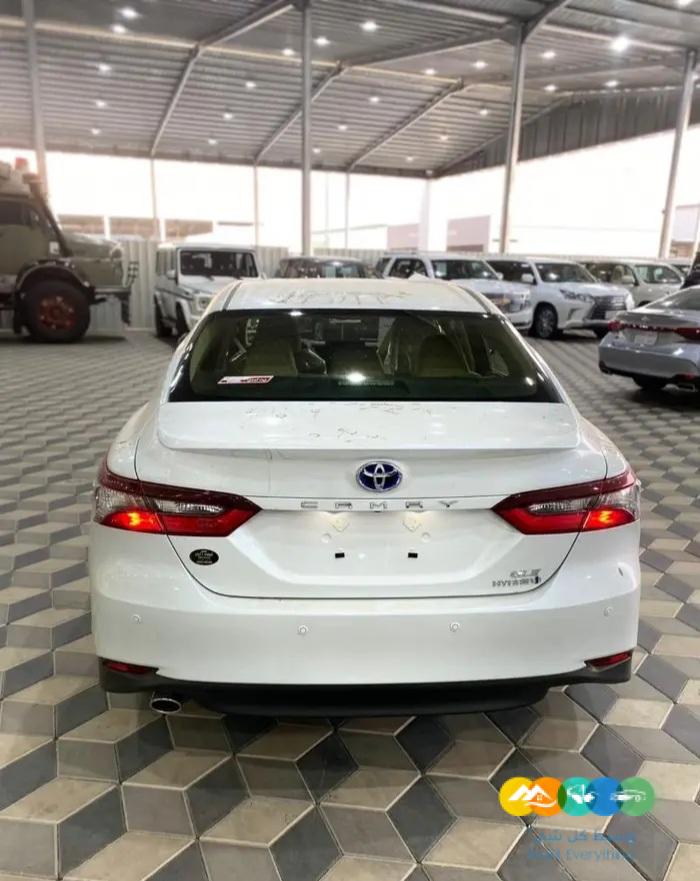تويوتا كامري GLE هايبرد 2023