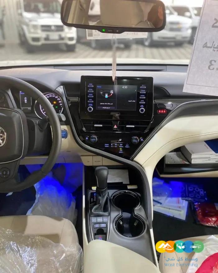 تويوتا كامري GLE هايبرد 2023