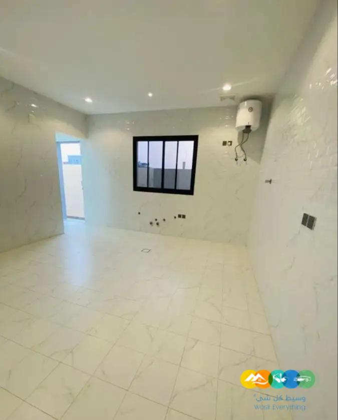 فيلا فاخرة للبيع على ارض كامل