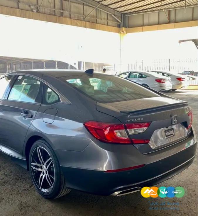 هوندا . أكورد EX.SPORT 2022
