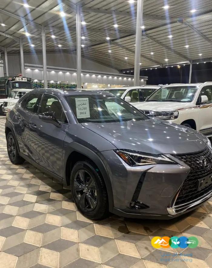 لكزس UX200 2022