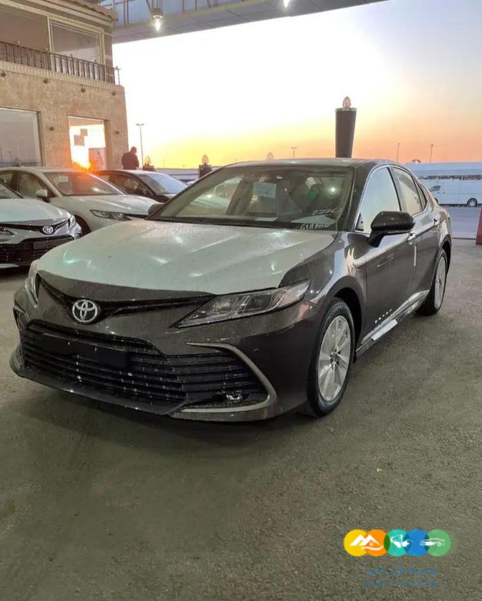 كامري GLE موديل 2022 اصفار