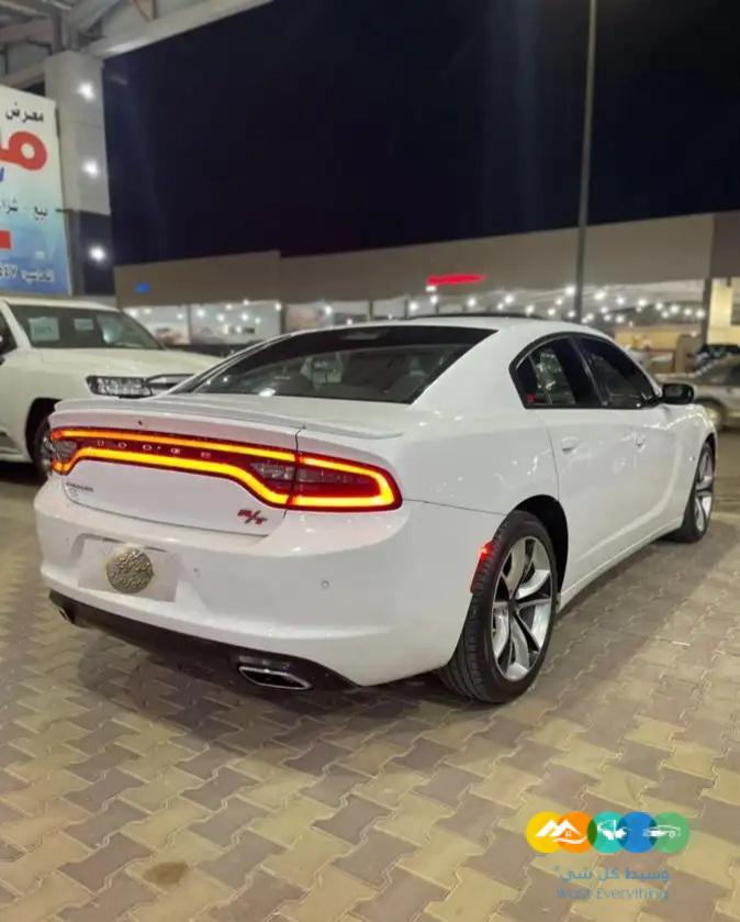 تشارجر م 2015 فل (تم البيع)