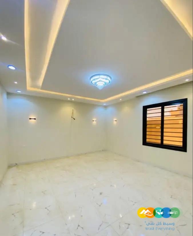 فيلا للبيع على شارعين