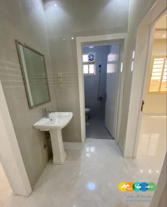 شقق أرضية مستقلة للبيع