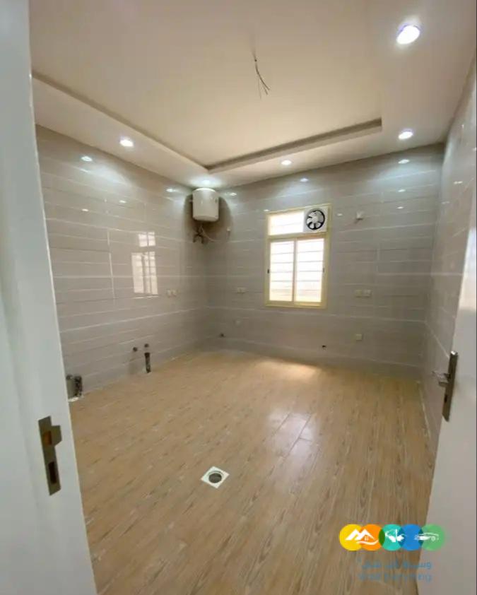 شقق أرضية مستقلة للبيع