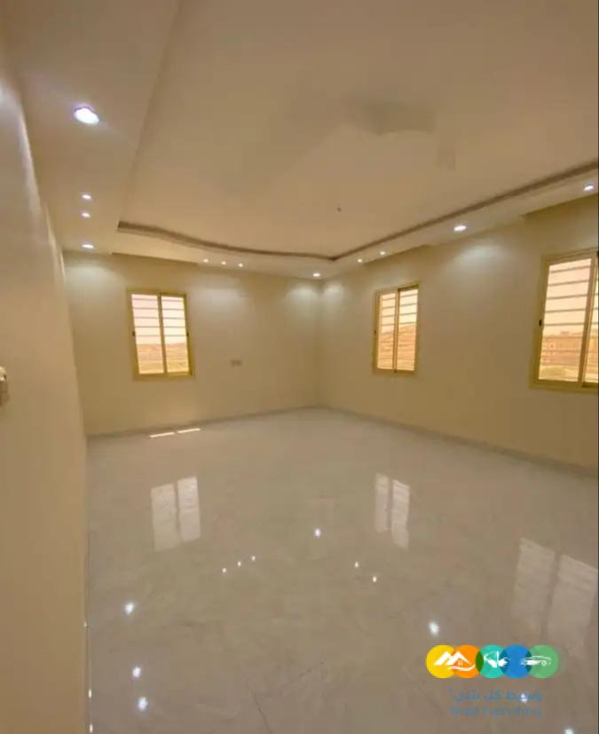 شقق أرضية مستقلة للبيع