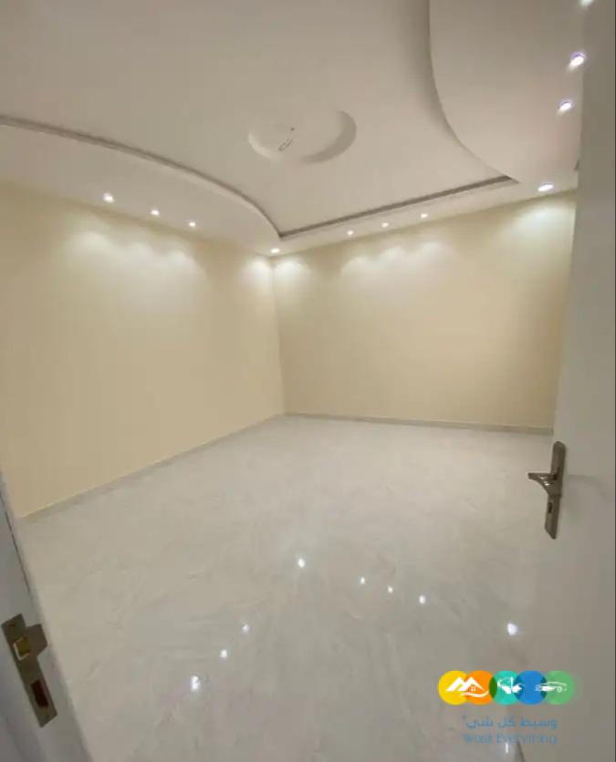 شقق أرضية مستقلة للبيع