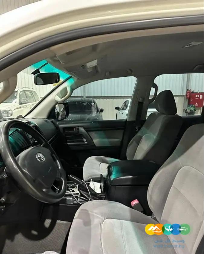 لاندكروزر جي 2009 ((تم البيع))