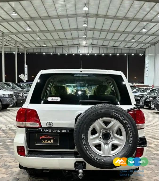 لاندكروزر جي 2009 ((تم البيع))
