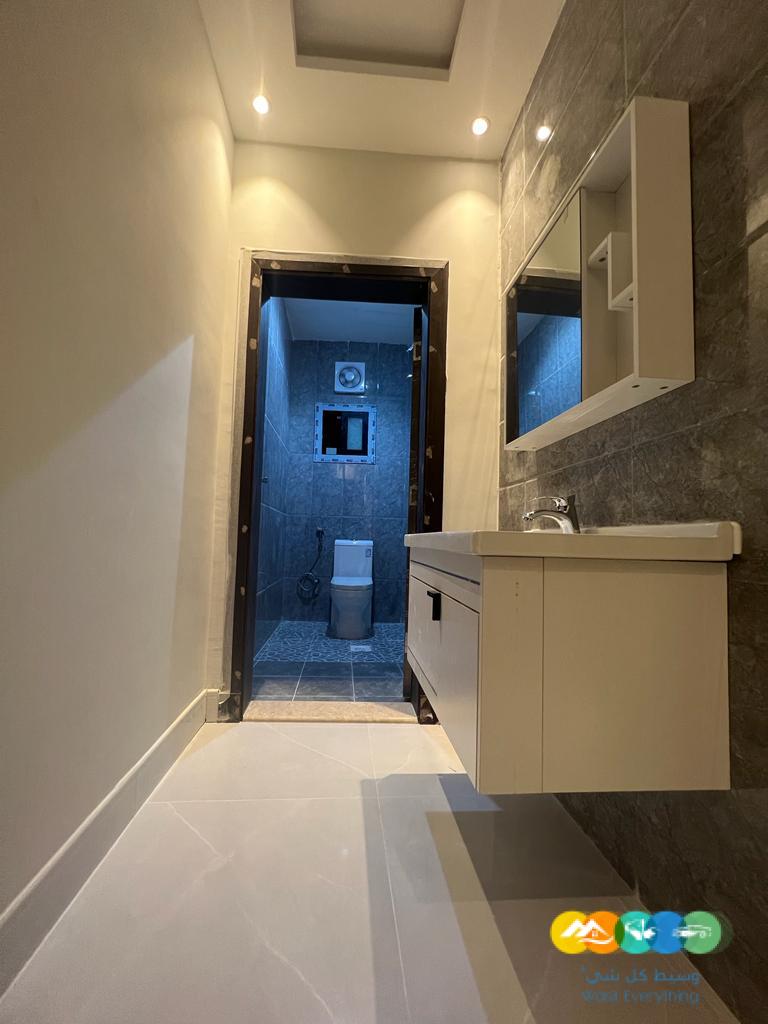 شقه 4غرف فاخره بسعر مغري افراغ