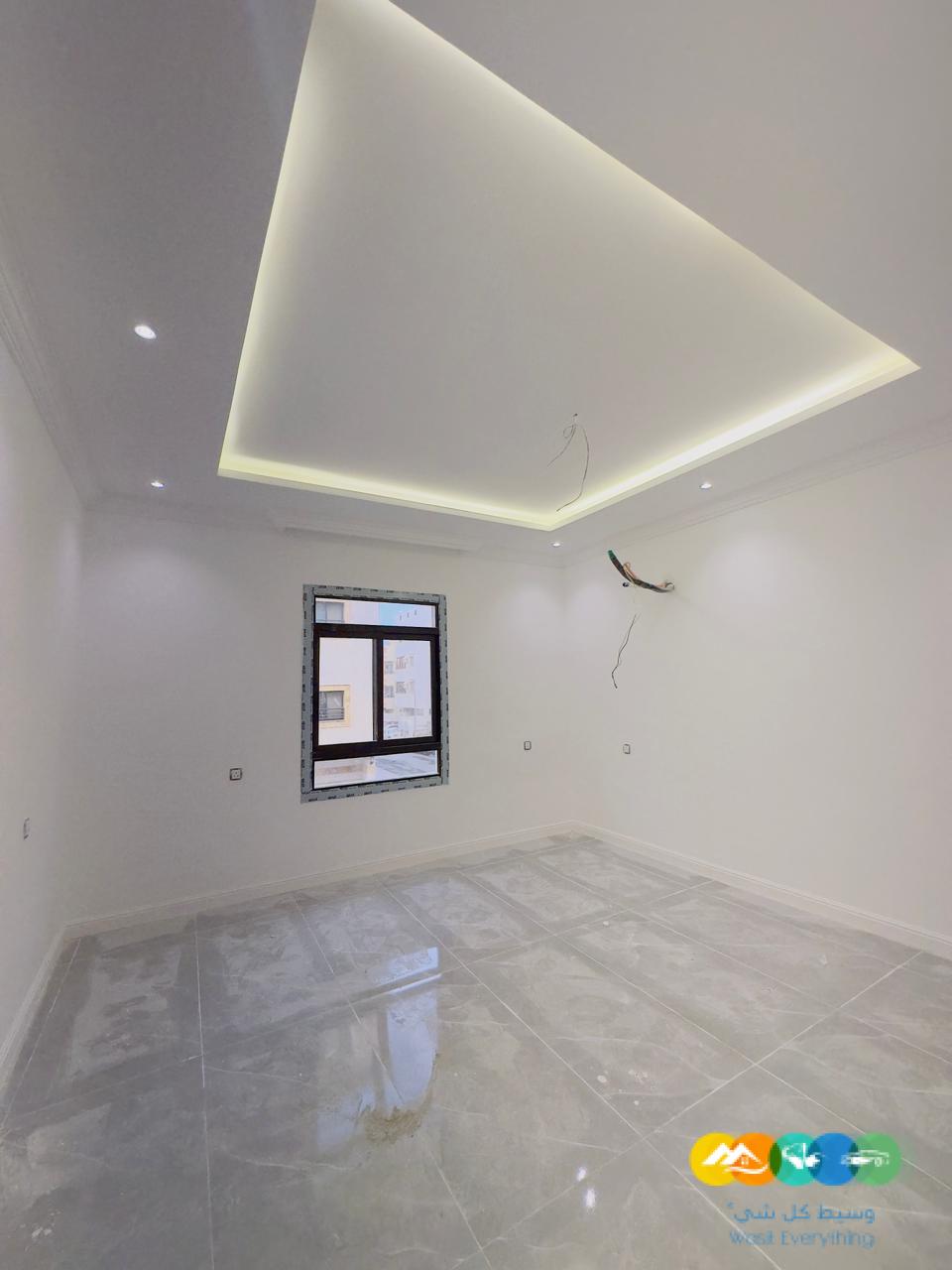 شقه فاخره 5 غرف للبيع