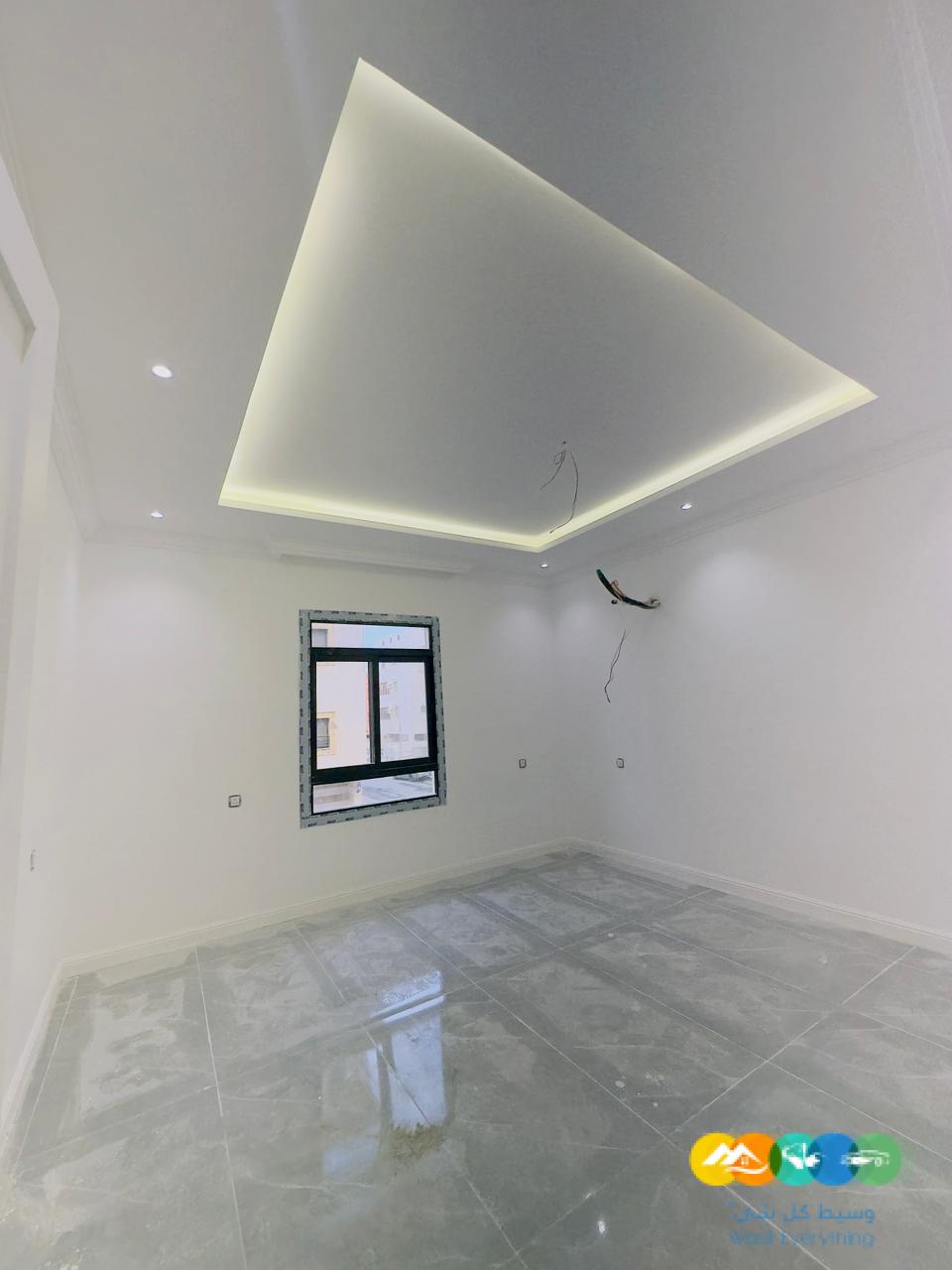 شقه فاخره 5 غرف للبيع