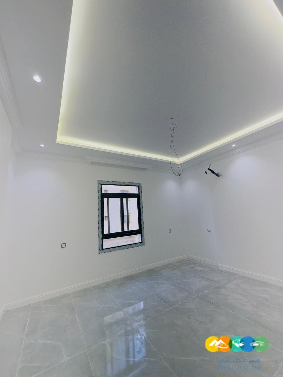 شقه فاخره 5 غرف للبيع