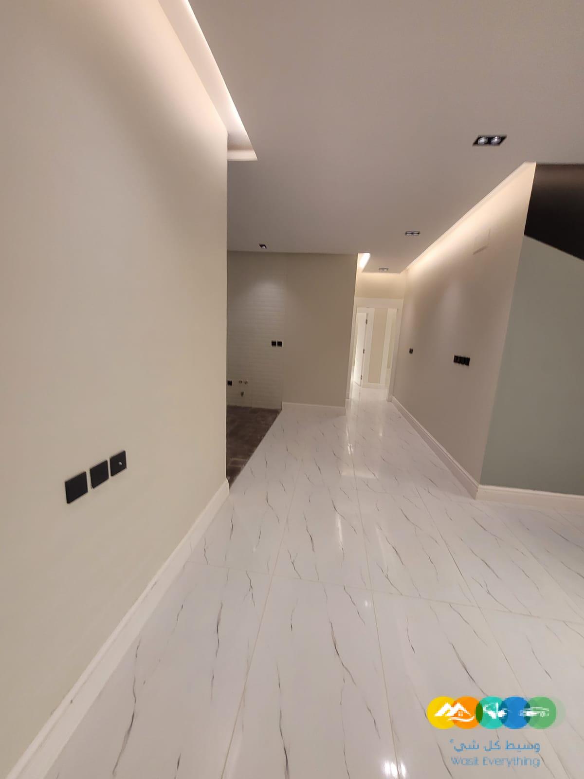 شقه 5 غرف للبيع من المالك