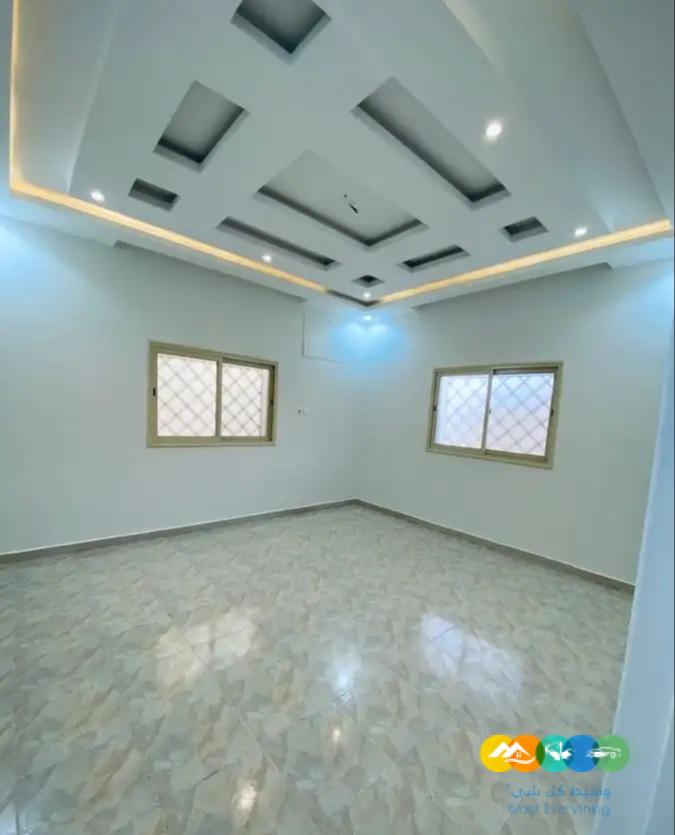 شقق ارضية وعلويه للبيع