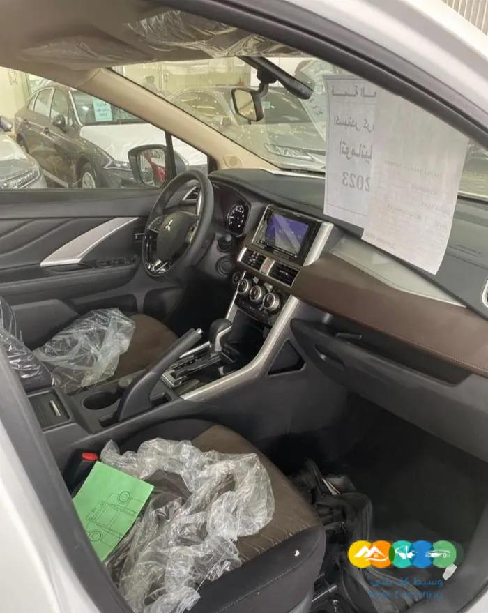 ميتسوبيشي اكسباندر كروس