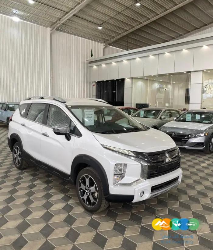 ميتسوبيشي اكسباندر كروس