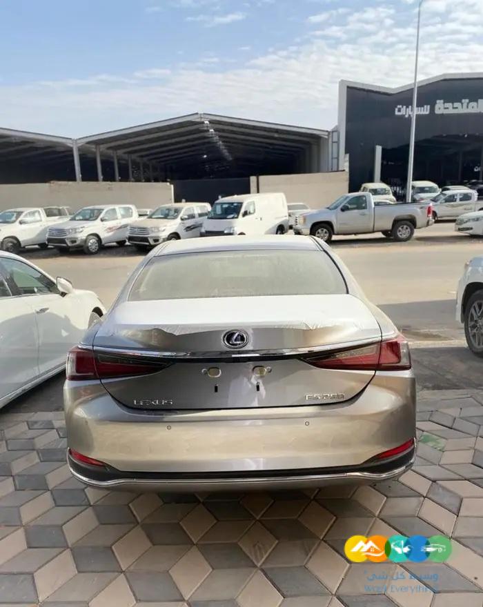 لكزس 250 ES موديل 2023