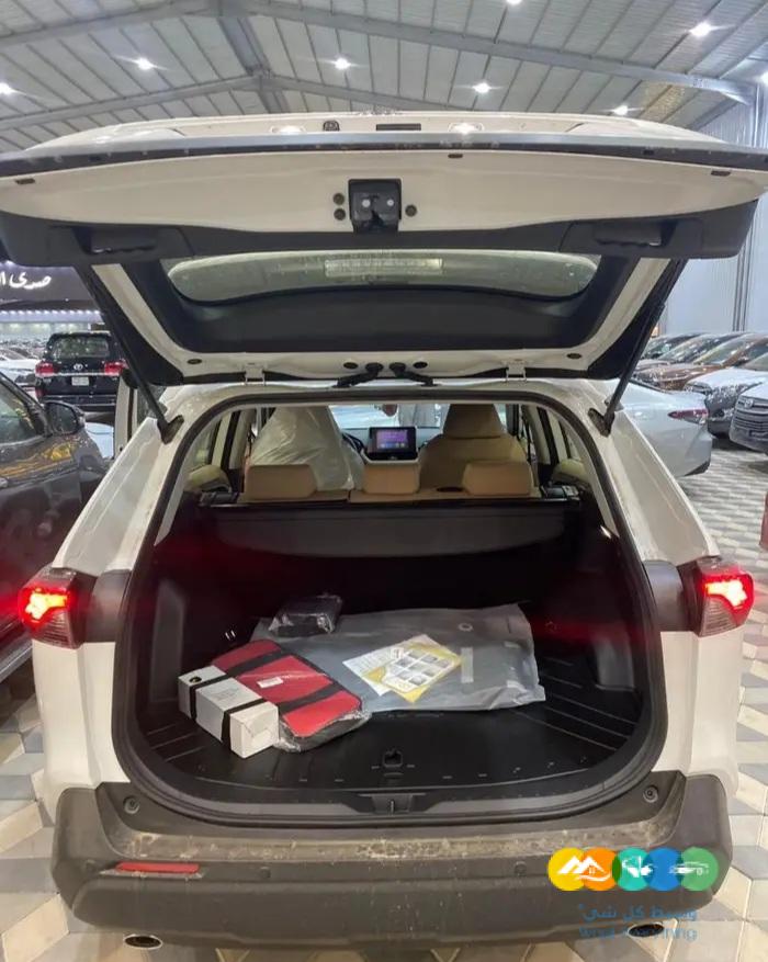 تويوتا رافور فل كامل فتحه سقف