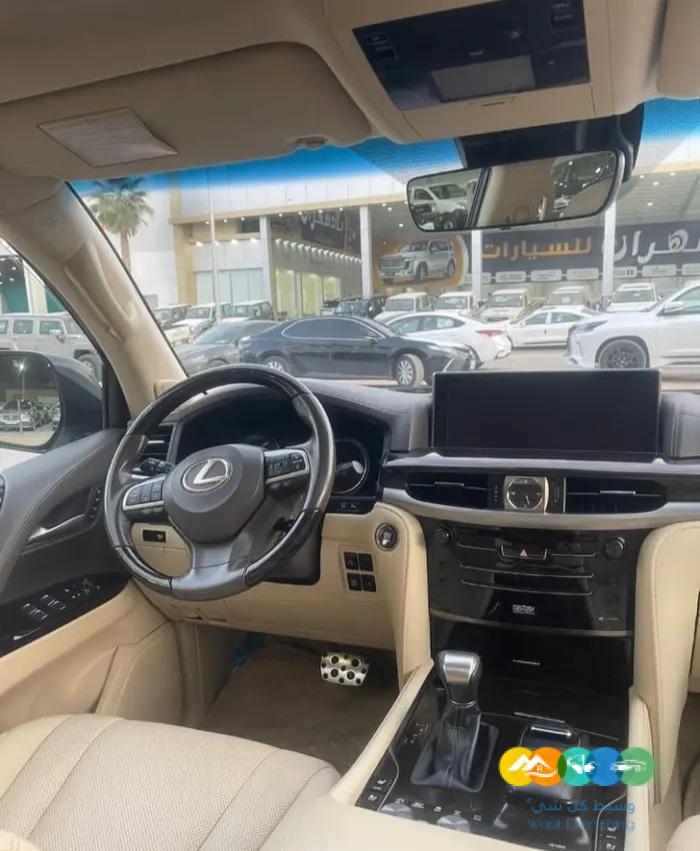 جيب لكزس 2021