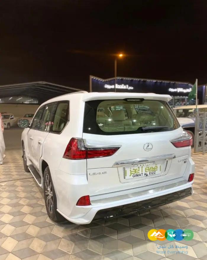 لكزس 2021 فل كامل سعودي
