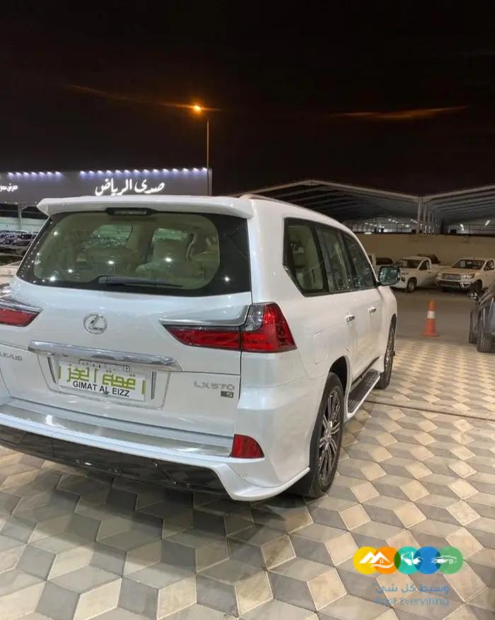 لكزس 2021 فل كامل سعودي