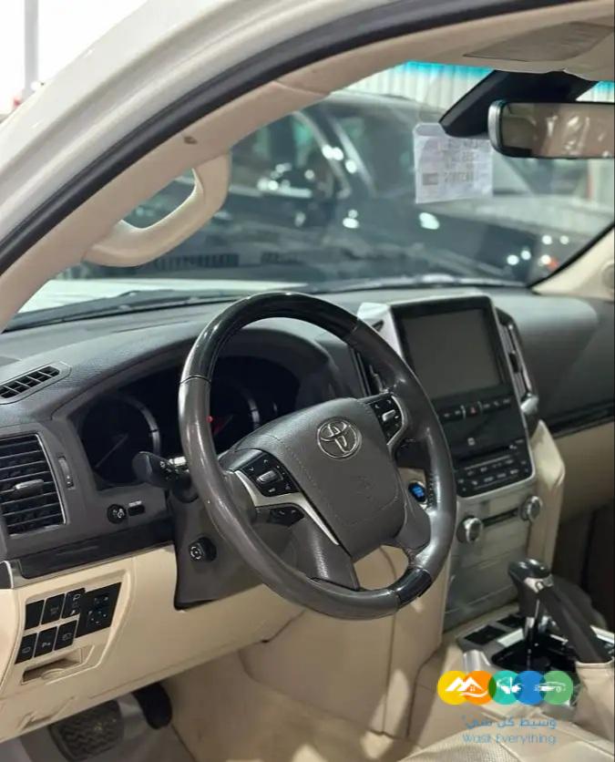 لاندكروزر VXS اعلى فئة 2021 ( تم البيع)