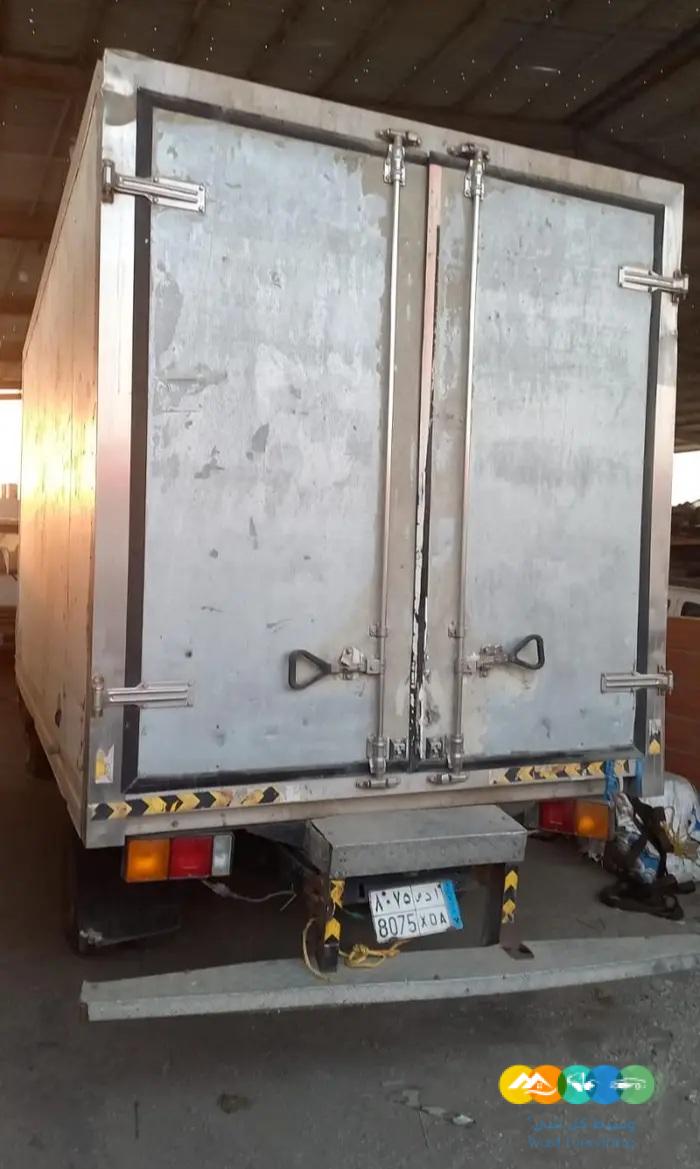 دينا مستوبيشي موديل 1993