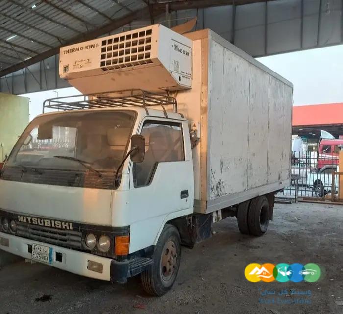 دينا مستوبيشي موديل 1993