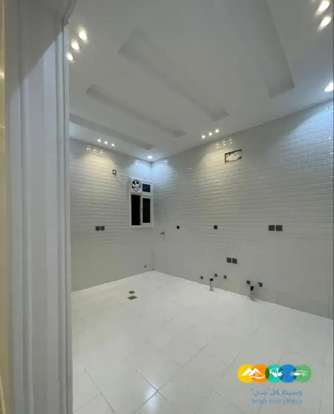 شقق ارضية وعلويه للبيع