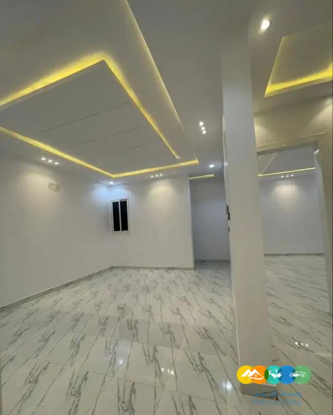 شقق ارضية وعلويه للبيع