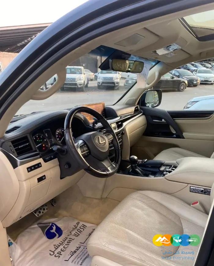 لكزس 2018 فل كامل سعودي