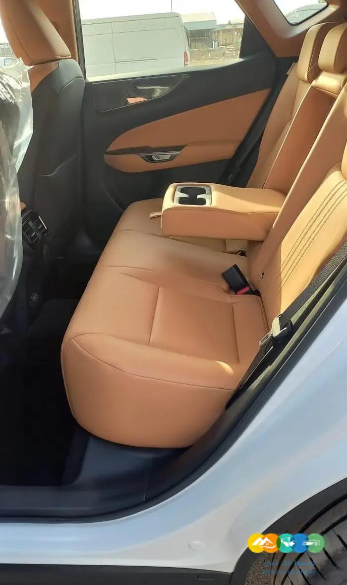 لكزس NX 350 موديل 2022 سعودي اصفار