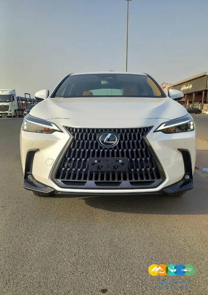 لكزس NX 350 موديل 2022 سعودي اصفار