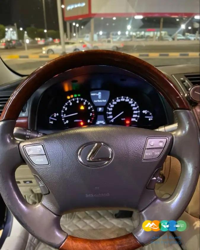 لكزس LS460L 2009