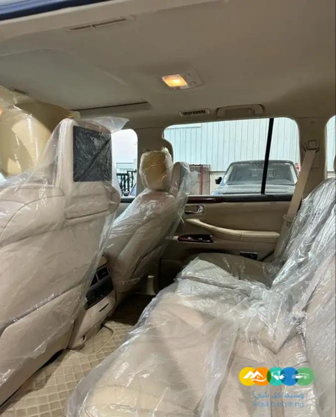 لكزس -LX570-2013 فل كامل قمة النظافه
