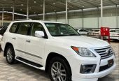 لكزس -LX570-2013 فل كامل قمة النظافه