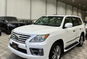 لكزس -LX570-2013 فل كامل قمة النظافه